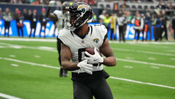 Oct 13, 2024; London, United Kingdom; Jacksonville Jaguars wide receiver Gabe Davis (0) catches a 21-yard touchdown pass against the Chicago Bears in the second half during an NFL International Series game at Tottenham Hotspur Stadium. Mandatory Credit: Kirby Lee-Imagn Images