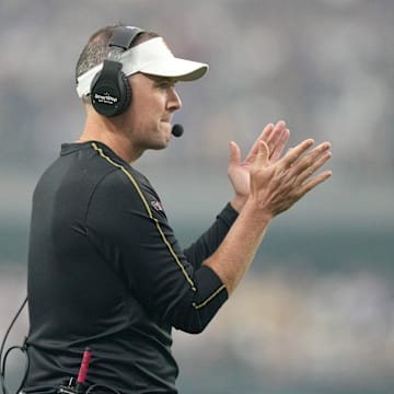 Sep 1, 2024; Paradise, Nevada, USA; Southern California Trojans head coach Lincoln Riley reacts in the first half against the LSU Tigers at Allegiant Stadium. Mandatory Credit: Kirby Lee-Imagn Images