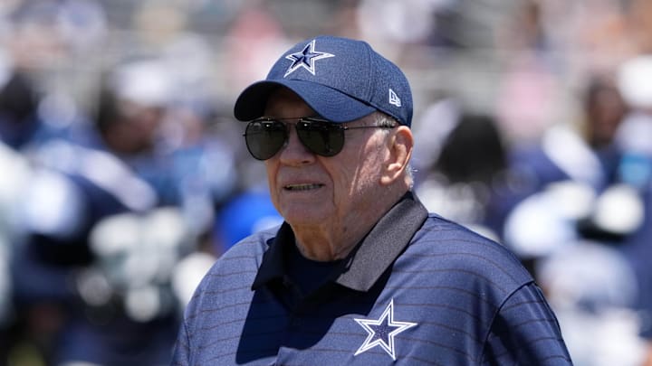 Jul 27, 2025; Oxnard, CA, USA; Dallas Cowboys owner Jerry Jones at training camp at the River Ridge Fields. Mandatory Credit: Kirby Lee-Imagn Images