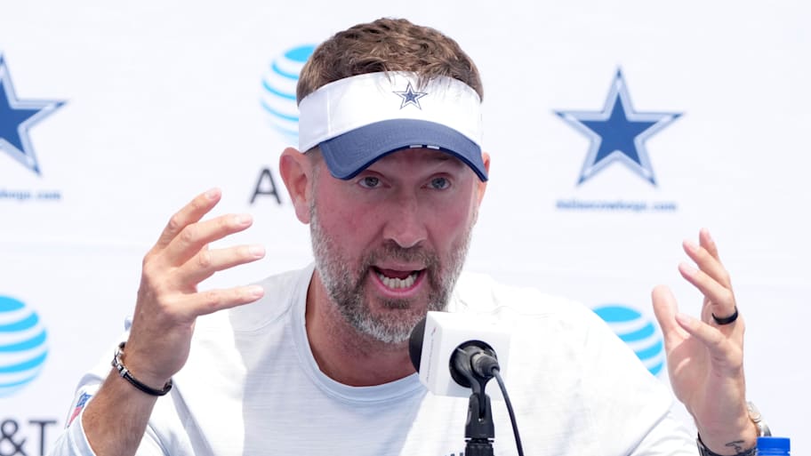 Brian Schottenheimer discussed Micah Parsons's trade request | Kirby Lee-Imagn Images