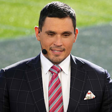 College football analyst David Pollack picked Cincinnati to win in Week 12 against Arizona.