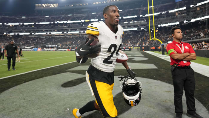 Sep 24, 2023; Paradise, Nevada, USA; Pittsburgh Steelers cornerback Levi Wallace (29) leaves the