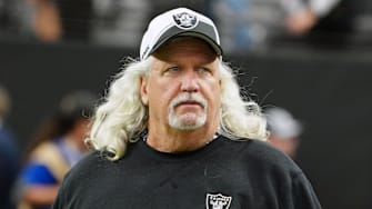 Nov 26, 2023; Paradise, Nevada, USA; Las Vegas Raiders senior defensive assistant coach Rob Ryan watches the game against the Kansas City Chiefs Allegiant Stadium. Mandatory Credit: Kirby Lee-Imagn Images