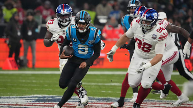 Young helped the Panthers to a 20–17 win over the Giants.