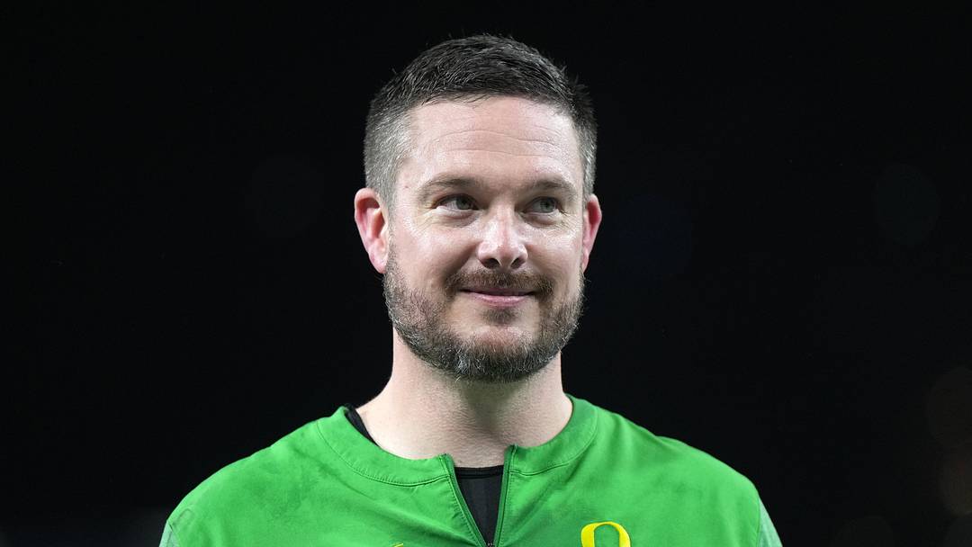 Dec 28, 2022; San Diego, CA, USA; Oregon Ducks head coach Dan Lanning reacts after the 2022 Holiday Bowl against the North Carolina Tar Heels at Petco Park. Dec 28, 2022; San Diego, CA, USA; Oregon Ducks head coach Dan Lanning reacts after the 2022 Holiday Bowl against the North Carolina Tar Heels at Petco Park.