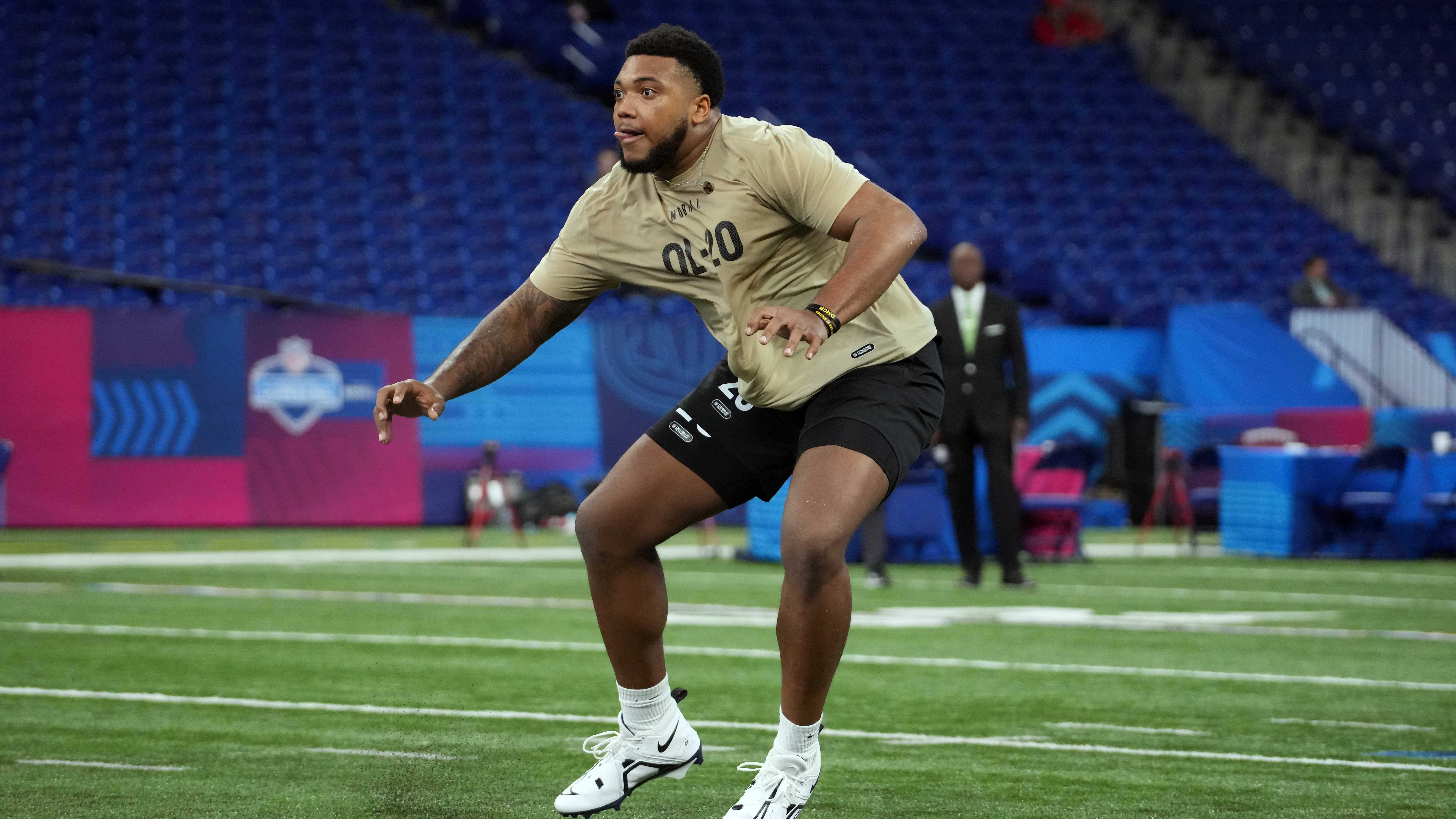 Texans Draft OT Blake Fisher From Notre Dame at Pick No. 59