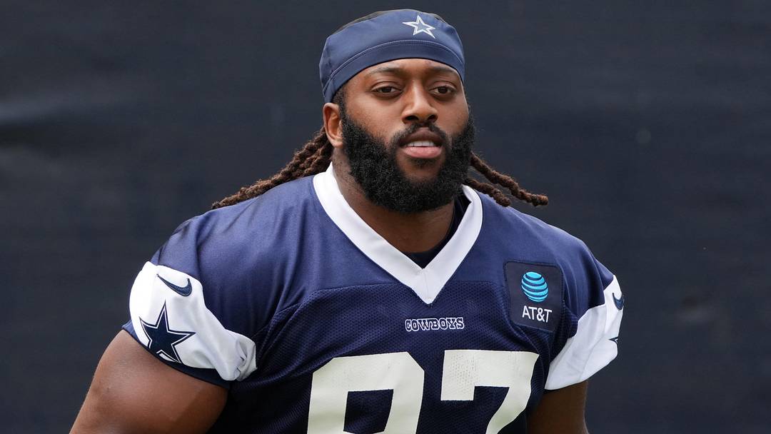 Jul 22, 2025; Oxnard, CA, USA; Dallas Cowboys defensive tackle Osa Odighizuwa (97) during training camp at the River Ridge Fields. Mandatory Credit: Kirby Lee-Imagn Images Jul 22, 2025; Oxnard, CA, USA; Dallas Cowboys defensive tackle Osa Odighizuwa (97) during training camp at the River Ridge Fields. Mandatory Credit: Kirby Lee-Imagn Images