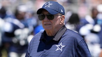 Jul 27, 2025; Oxnard, CA, USA; Dallas Cowboys owner Jerry Jones at training camp at the River Ridge Fields. Mandatory Credit: Kirby Lee-Imagn Images