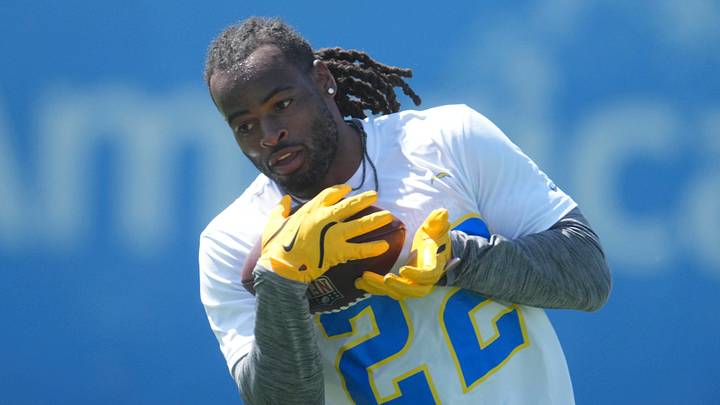 May 20, 2025; El Segundo, CA, USA; Los Angeles Chargers running back Najee Harris (22) catches the ball during offseason workouts at The Bolt. Mandatory Credit: Kirby Lee-Imagn Images