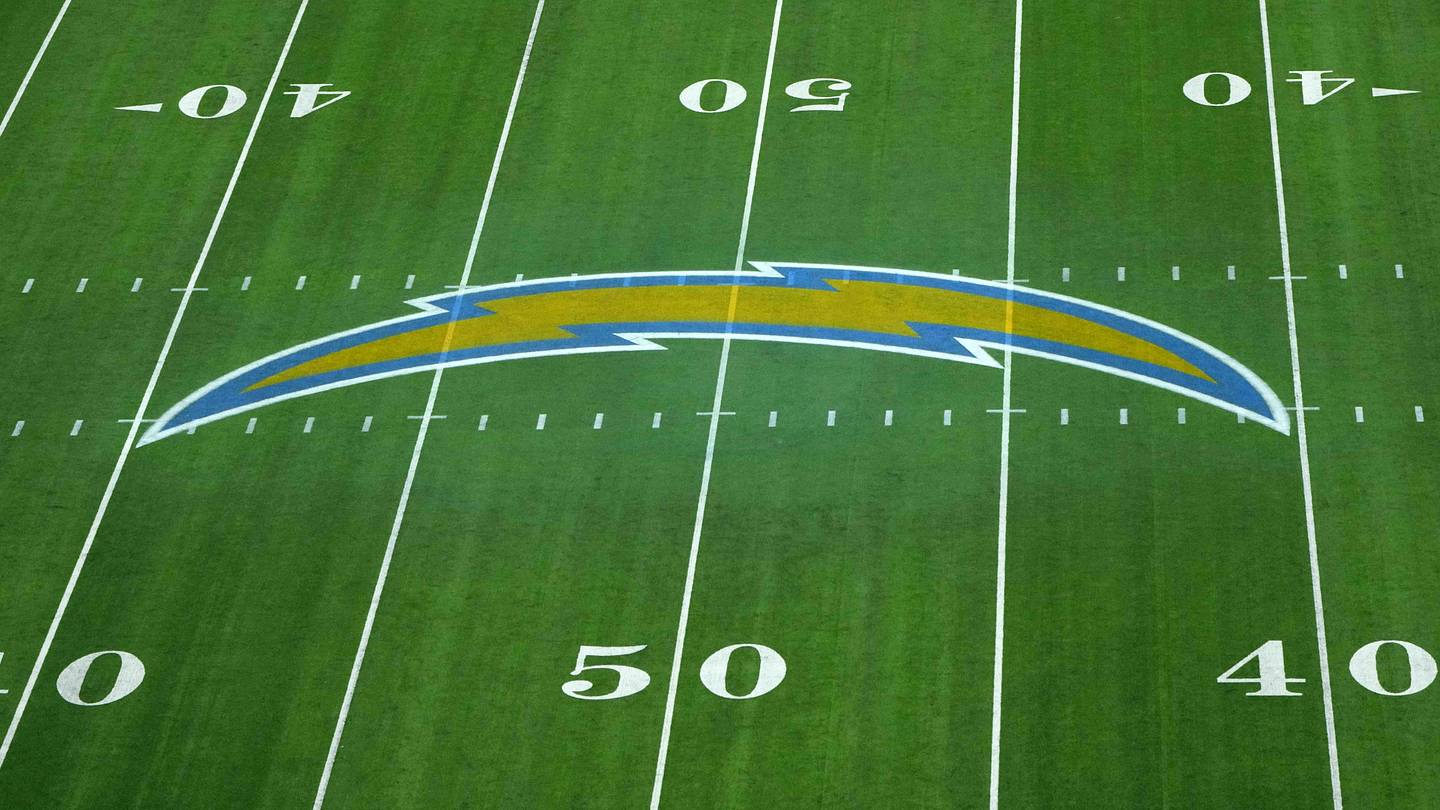 Chargers News: How LA Can Still Add Veteran Talent Late Into Offseason - Vimarsana News