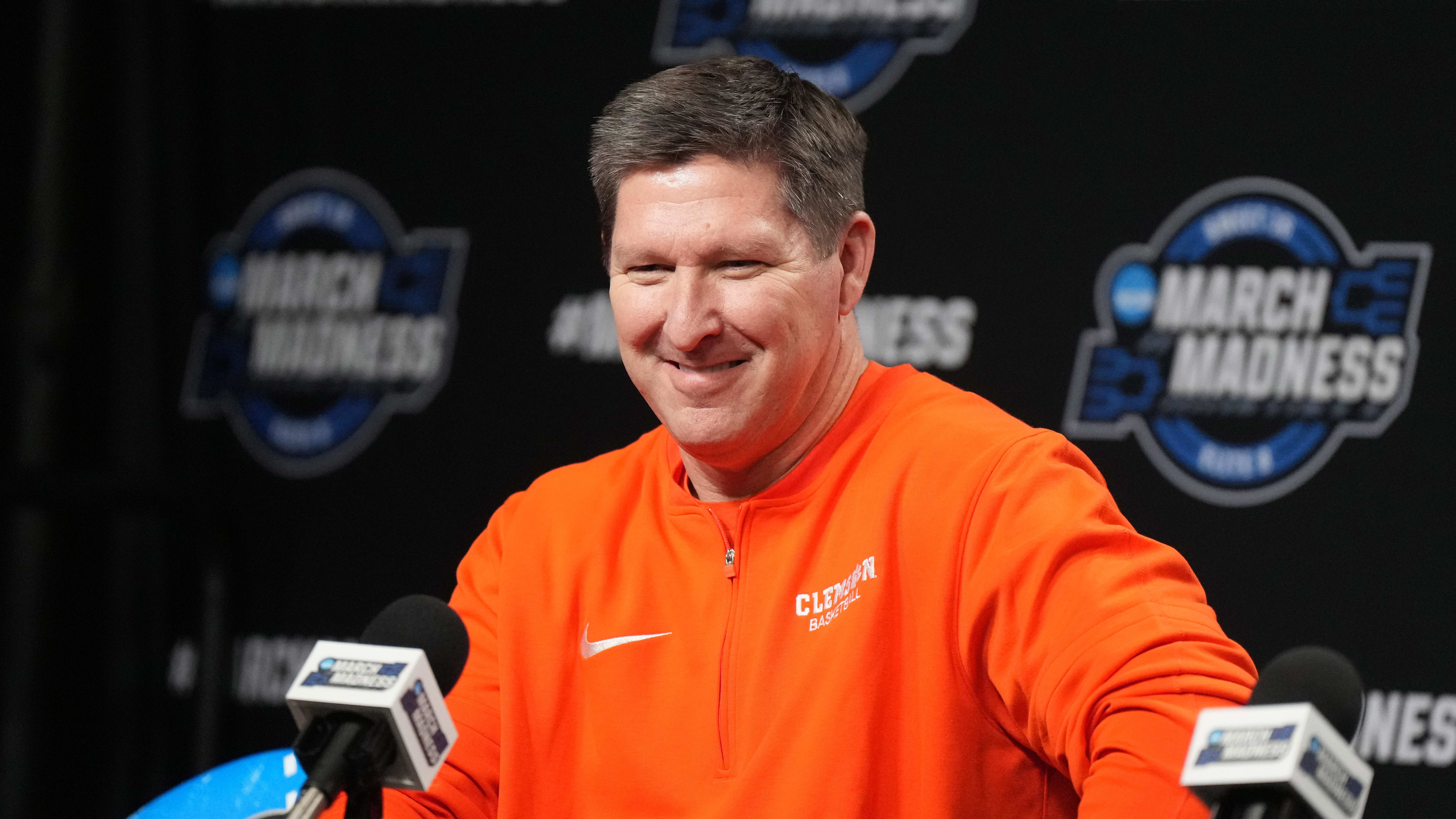 Clemson coach Brad Brownell