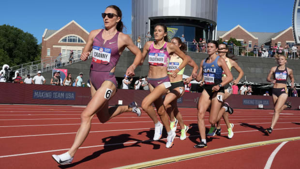 Elise Cranny leads Helen Schlachtenhaufen in a women's 1,500m semifinal