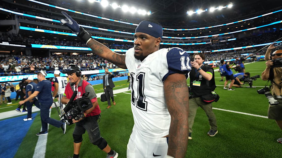 The Dallas Cowboys have made the Micah Parsons extension far more complicated than it needs to be. | Kirby Lee-Imagn Images