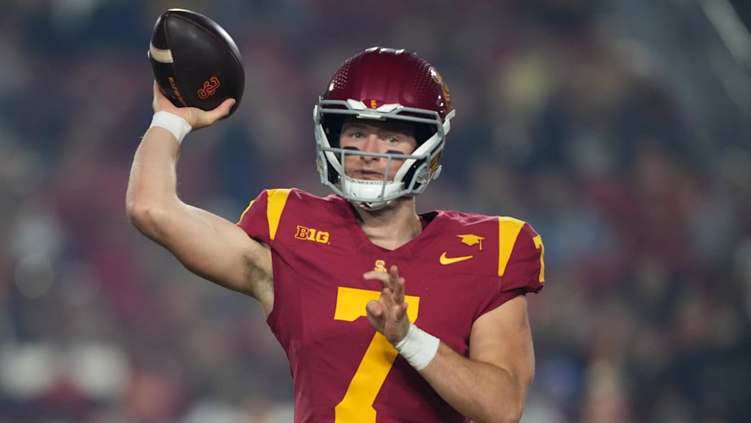 Should Auburn football pursue Miller Moss? The QB from USC has entered his name into the portal