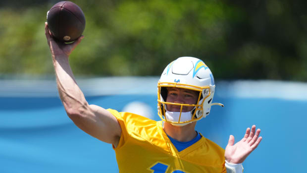 Los Angeles Chargers quarterback Justin Herbert (10) during organized team activities at Hoag Performance Center. 