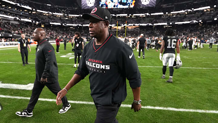 Dec 16, 2024; Paradise, Nevada, USA; Atlanta Falcons coach Raheem Morris leaves the field after the game against the Las Vegas Raiders at Allegiant Stadium. Mandatory Credit: Kirby Lee-Imagn Images