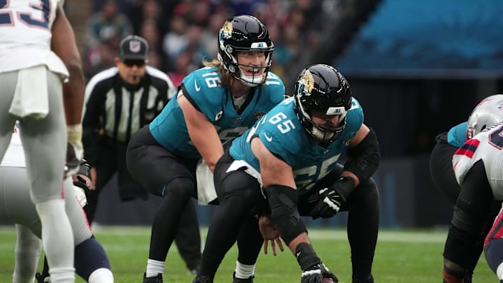 Jaguars center Mitch Morse is retiring after his 10-year career.