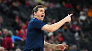 Cal coach Mark Madsen 