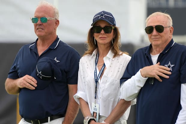  Dallas Cowboys chief operating officer Stephen Jones, chief brand officer Charlotte Jones, and owner Jerry Jones during trai