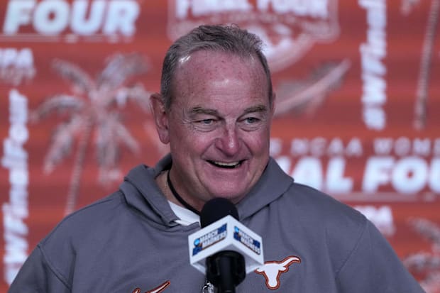 Vic Schaefer during Final Four medi