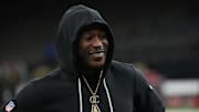Oct 26, 2025; New Orleans, Louisiana, USA; New Orleans Saints running back Alvin Kamara (41) warms up before a game against the Tampa Bay Buccaneers at Caesars Superdome. Mandatory Credit: Matthew Hinton-Imagn Images