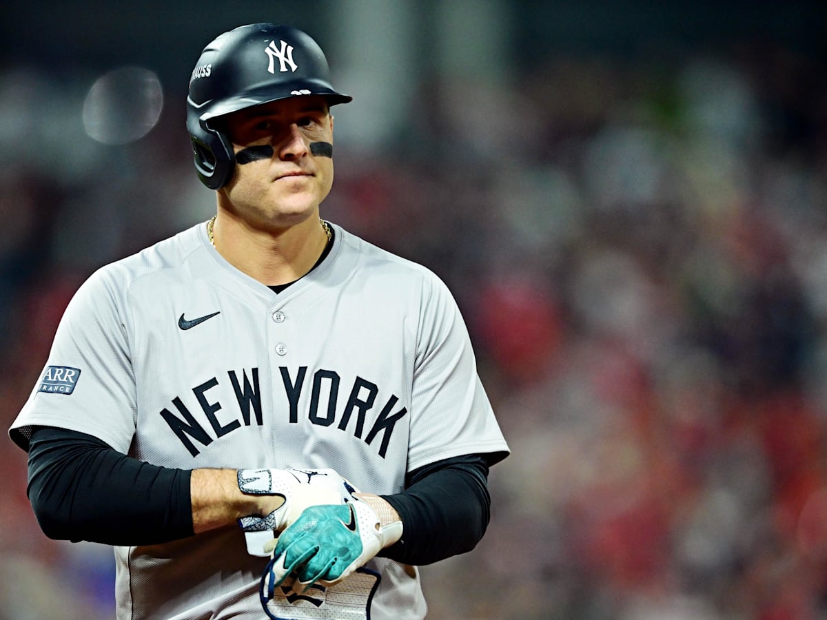 NY Yankees' Anthony Rizzo Shares Update on Finger Injuries Ahead of World Series