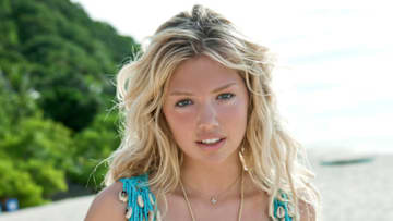 Kate Upton was photographed by Raphael Mazzucco in the Philippines.