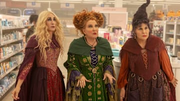 (L-R): Sarah Jessica Parker as Sarah Sanderson, Bette Midler as Winifred Sanderson, and Kathy Najimy as Mary Sanderson in HOCUS POCUS 2, exclusively on Disney+. Photo by Matt Kennedy. © 2022 Disney Enterprises, Inc. All Rights Reserved.