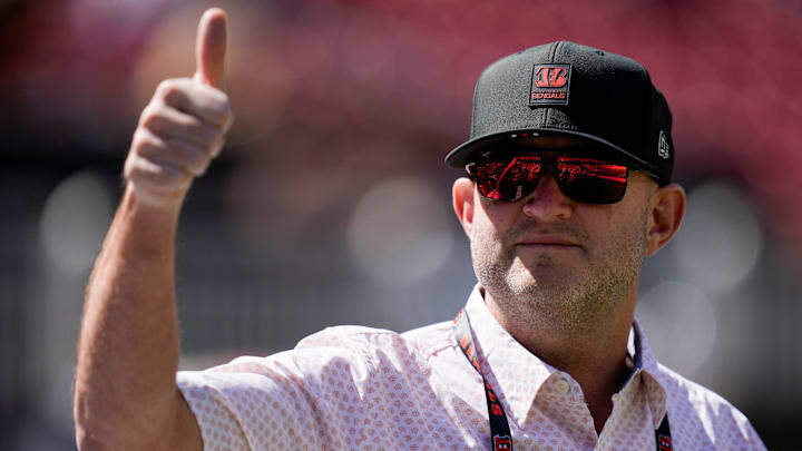 Cincinnati Bengals director of player personnel Duke Tobin gives a thumbs up during warmups before the NFL Week 1 game between the Cleveland Browns and the Cincinnati Bengals at Huntington Bank Field in Cleveland on Sunday, Sept. 7, 2025.