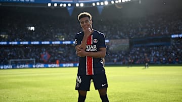 Désiré Doué offre au PSG un succès face à Angers (1-0) synonyme de titre en Ligue 1. 