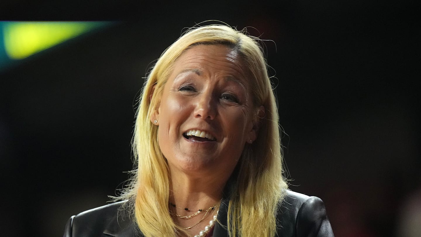 USC Trojans Athletic Director Eyes National Championship, Backs Lincoln Riley