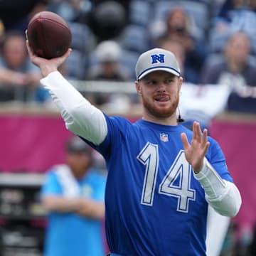 Feb 1, 2025; Orlando, FL, USA; Minnesota Vikings quarterback Sam Darnold (14) throws the ball during NFC Practice for the Pro Bowl Games at Camping World Stadium. Mandatory Credit: Kirby Lee-Imagn Images