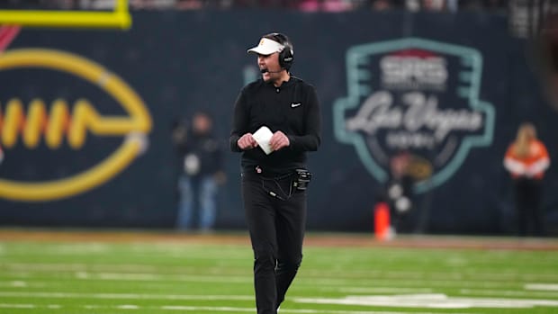 USC Trojans HC Lincoln RIle