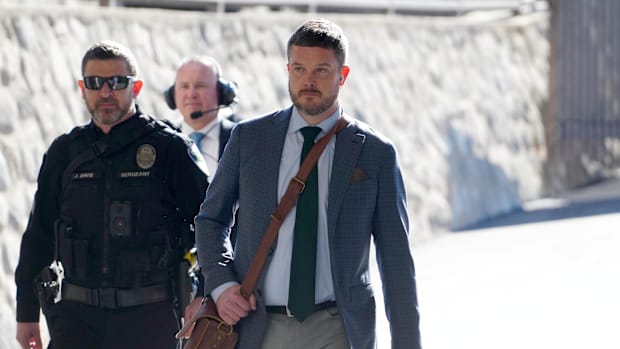 Oregon Ducks coach Dan Lanning arrives before the game against the Ohio State Buckeyes at Rose Bowl Stadium. Mandatory Credit