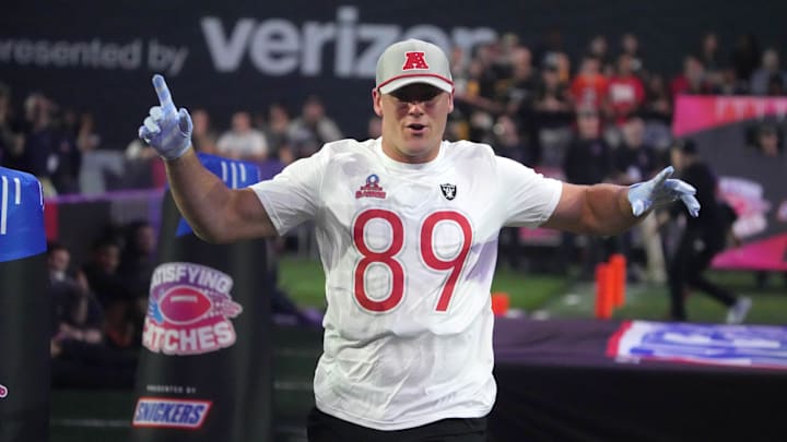 Jan 30, 2025; Orlando, FL, USA; AFC tight end Brock Bowers of the Las Vegas Raiders (89) during the Satisfying Catches event during the Pro Bowl Skills Challenge at Nicholson Fieldhouse. Mandatory Credit: Kirby Lee-Imagn Images