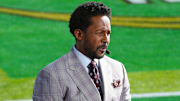 Desmond Howard on the ESPN Gameday set at Rose Bowl Stadium.