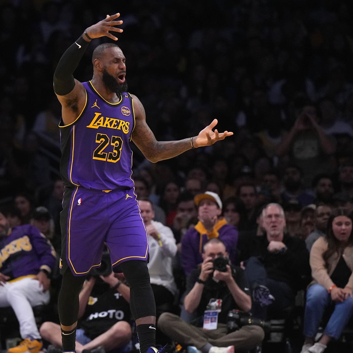 entarbay Lakers レブロン・ジェームズ 2025年最新】エンターベイ レブロンの人気アイテム - メルカリ