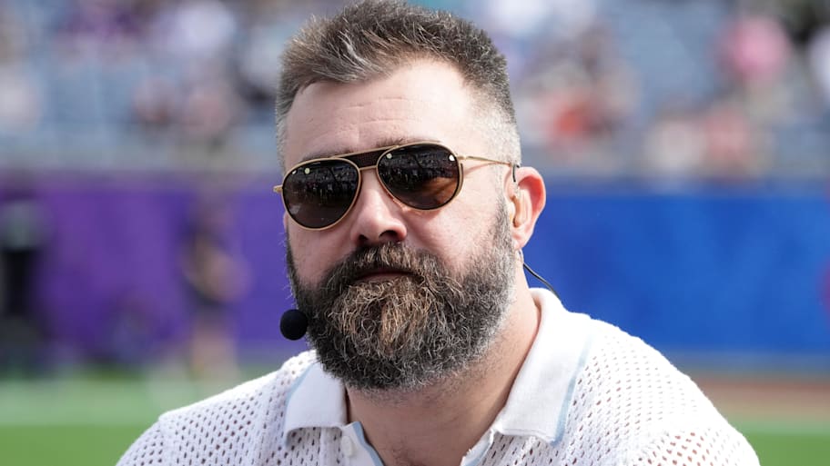 Kelce has one easy method to determine if NFL players should play flag football in the 2028 Olympics | Kirby Lee-Imagn Images