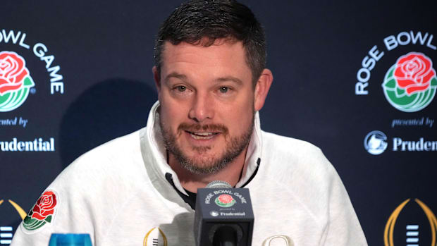 Oregon Ducks head coach Dan Lanning during Rose Bowl media day at Sheraton Grand LA. 