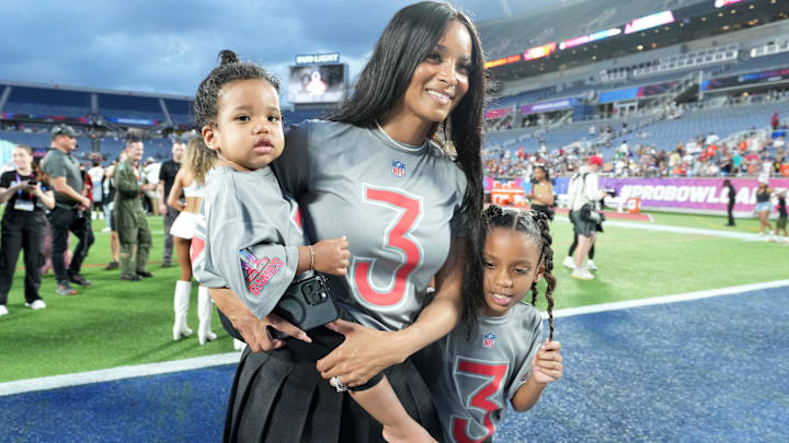 Recording artist Ciara with daughters Sienna Wilson and Amora Wilson during the 2025 Pro Bowl Games at Camping World Stadium. Recording artist Ciara with daughters Sienna Wilson and Amora Wilson during the 2025 Pro Bowl Games at Camping World Stadium.