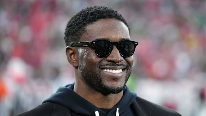 Jan 1, 2025; Pasadena, California, USA; Southern California Trojans former running back and Rose Bowl Hall of Fame inductee Reggie Bush during a CFP Quarterfinal at Rose Bowl Stadium. Mandatory Credit: Kirby Lee-Imagn Images Jan 1, 2025; Pasadena, California, USA; Southern California Trojans former running back and Rose Bowl Hall of Fame inductee Reggie Bush during a CFP Quarterfinal at Rose Bowl Stadium. Mandatory Credit: Kirby Lee-Imagn Images