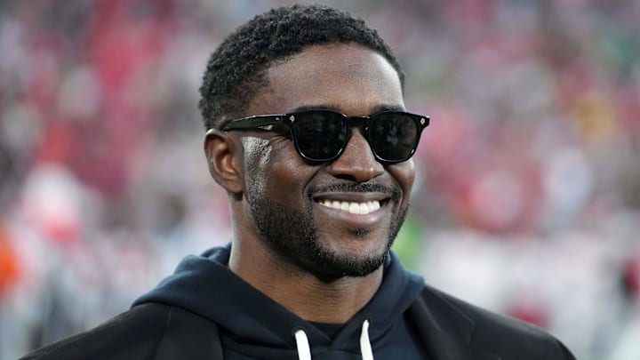 Jan 1, 2025; Pasadena, California, USA; Southern California Trojans former running back and Rose Bowl Hall of Fame inductee Reggie Bush during a CFP Quarterfinal at Rose Bowl Stadium. Mandatory Credit: Kirby Lee-Imagn Images Jan 1, 2025; Pasadena, California, USA; Southern California Trojans former running back and Rose Bowl Hall of Fame inductee Reggie Bush during a CFP Quarterfinal at Rose Bowl Stadium. Mandatory Credit: Kirby Lee-Imagn Images