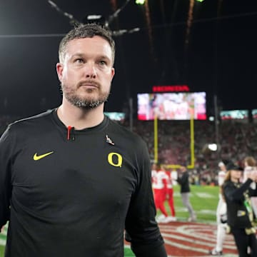 Jan 1, 2025; Pasadena, CA, USA; Oregon Ducks head coach Dan Lanning leaves the field after a CFP Quarterfinal against the Ohio State Buckeyes at Rose Bowl Stadium. Mandatory Credit: Kirby Lee-Imagn Images