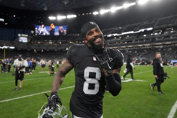 Las Vegas Raiders running back Ameer Abdullah (8) celebrates after the game against the Jacksonville Jaguars in the first hal