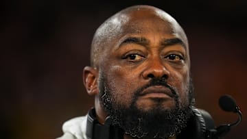 Pittsburgh Steelers v Cleveland Browns
