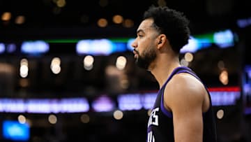 Los Angeles Clippers v Sacramento Kings