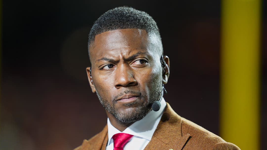 Broadcaster Ryan Clark prior to a game between the Tampa Bay Buccaneers and the Kansas City Chiefs.