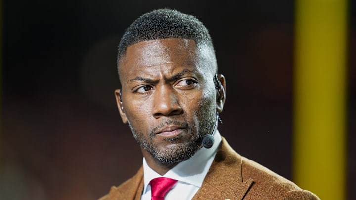 Broadcaster Ryan Clark prior to a game between the Tampa Bay Buccaneers and the Kansas City Chiefs.