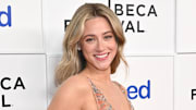  Lili Reinhart
