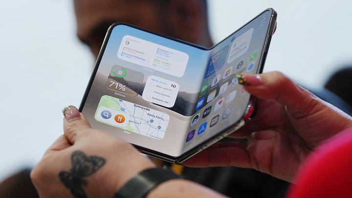 Apple Holds 'Rise And Shine' Product Unveiling Event Apple Holds 'Rise And Shine' Product Unveiling Event